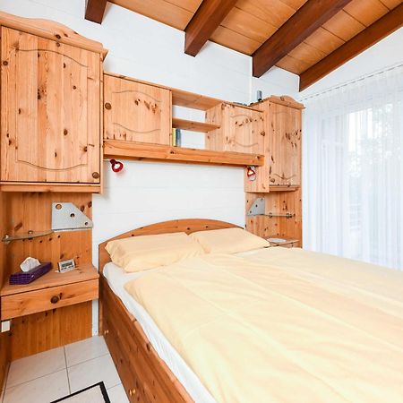 Ferienwohnung Captain Flints Schatz Bensersiel Buitenkant foto
